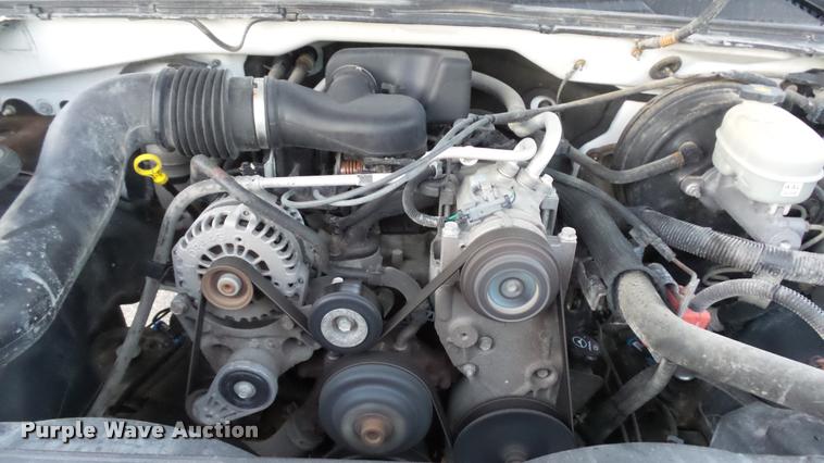 image for item J5715 2007 Chevrolet Silverado Classic 1500 pickup truck