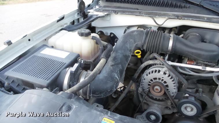 image for item J5715 2007 Chevrolet Silverado Classic 1500 pickup truck