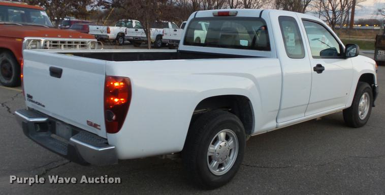 image for item J5717 2007 GMC Canyon SL Ext. Cab pickup truck