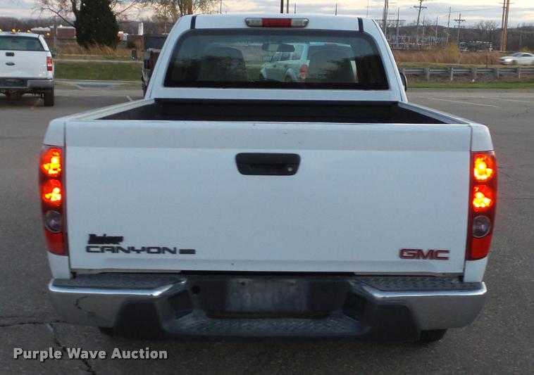 image for item J5717 2007 GMC Canyon SL Ext. Cab pickup truck