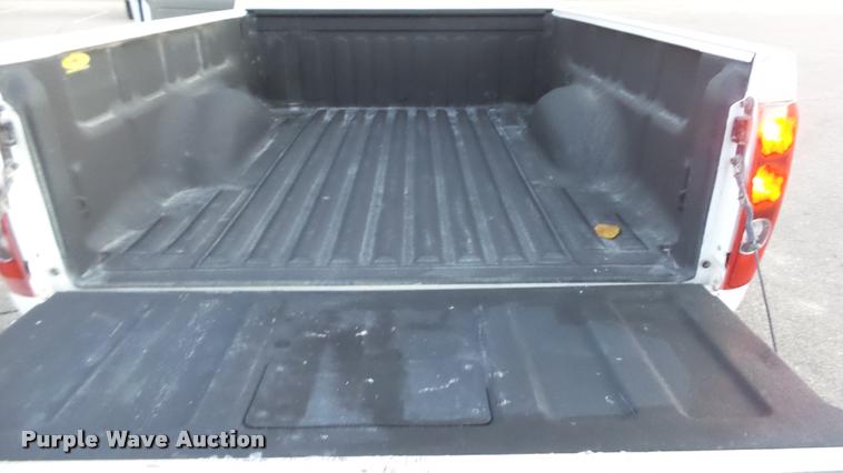 image for item J5717 2007 GMC Canyon SL Ext. Cab pickup truck