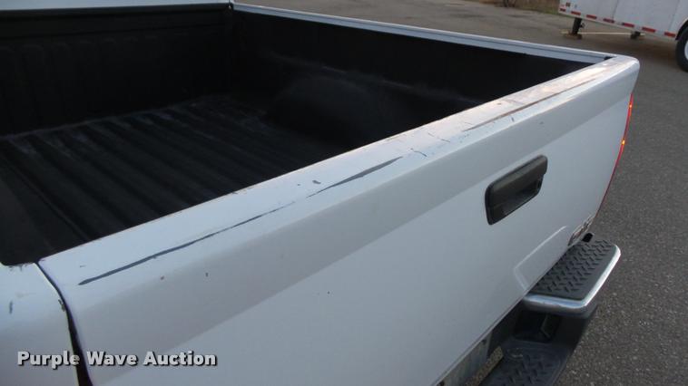 image for item J5717 2007 GMC Canyon SL Ext. Cab pickup truck