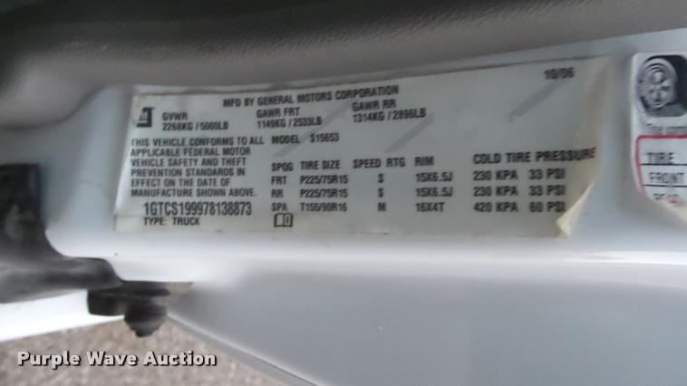 image for item J5717 2007 GMC Canyon SL Ext. Cab pickup truck