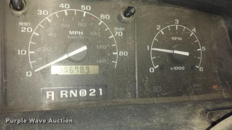 image for item J5732 1993 Ford F250 XLT utility truck