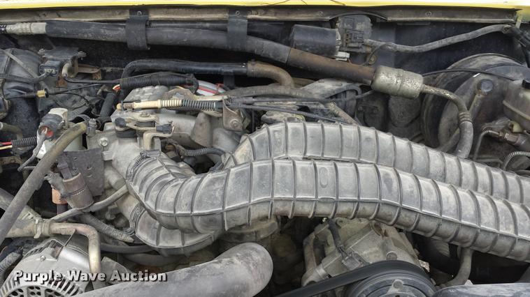 image for item J5732 1993 Ford F250 XLT utility truck