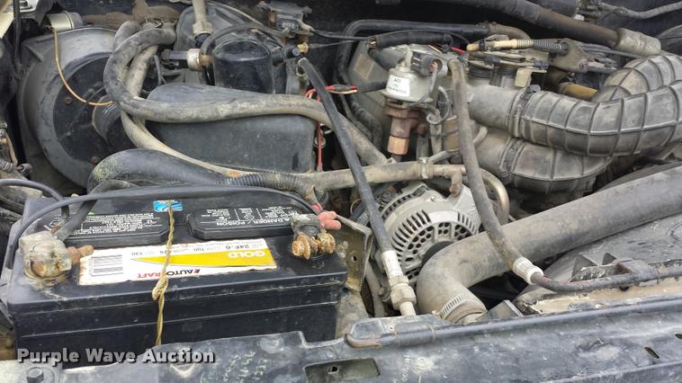 image for item J5732 1993 Ford F250 XLT utility truck