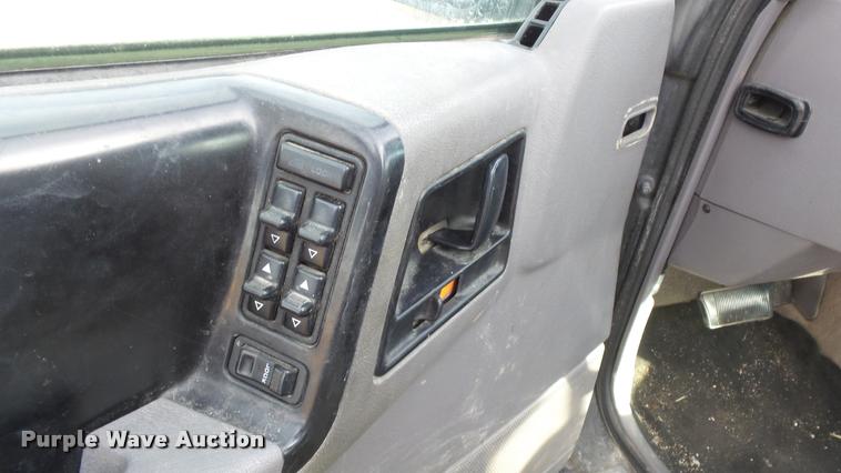 image for item J5739 1994 Jeep Grand Cherokee SUV