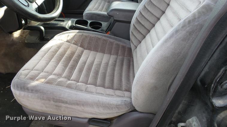 image for item J5739 1994 Jeep Grand Cherokee SUV