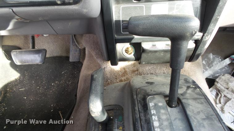 image for item J5739 1994 Jeep Grand Cherokee SUV