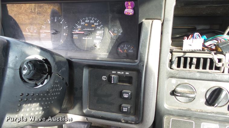 image for item J5739 1994 Jeep Grand Cherokee SUV