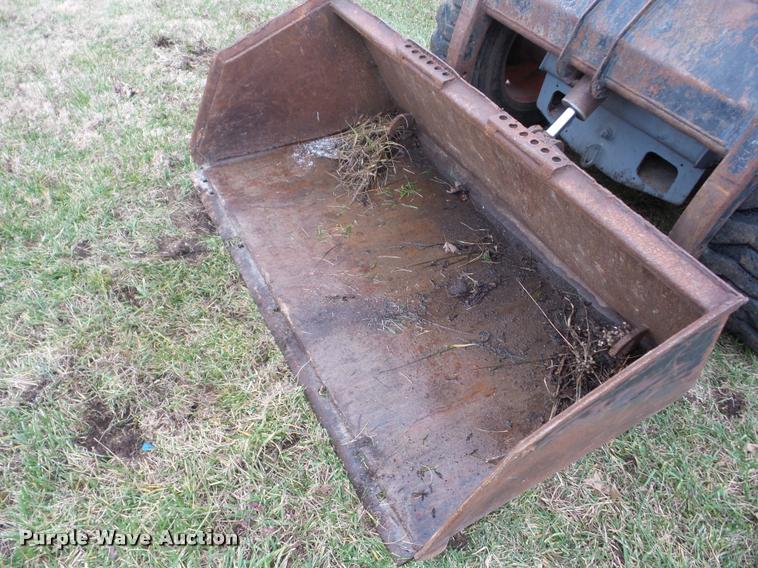 image for item J8679 1993 Bobcat 7753 skid steer