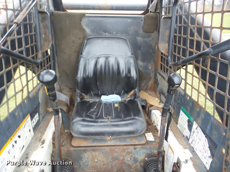 image for item J8679 1993 Bobcat 7753 skid steer