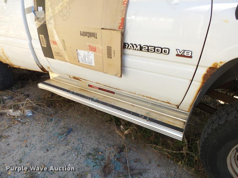 image for item K1012 1998 Dodge Ram 2500 pickup truck