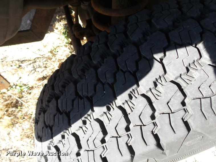 image for item K1012 1998 Dodge Ram 2500 pickup truck