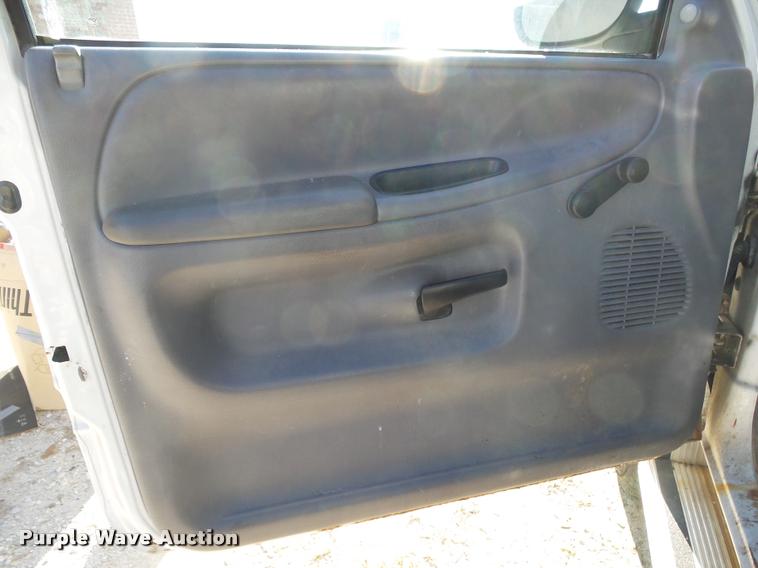 image for item K1012 1998 Dodge Ram 2500 pickup truck