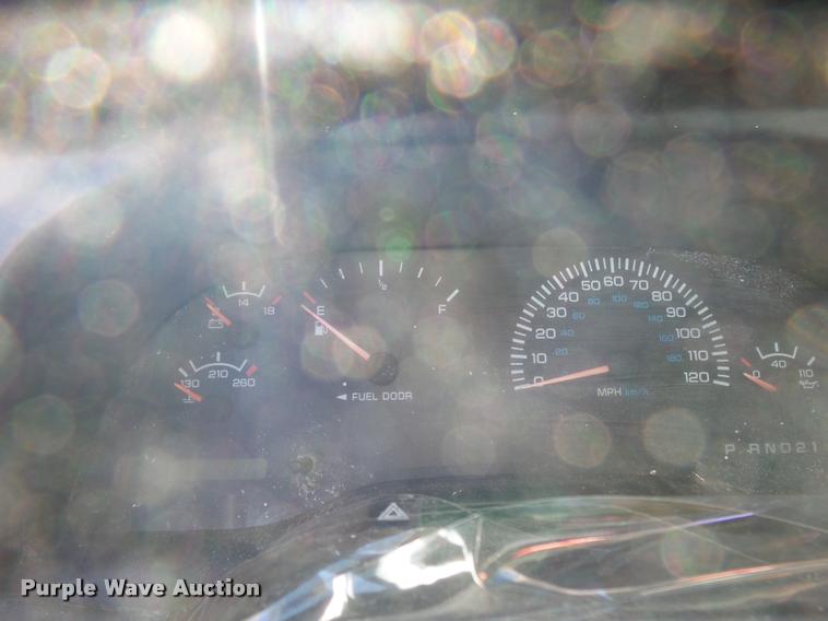 image for item K1012 1998 Dodge Ram 2500 pickup truck