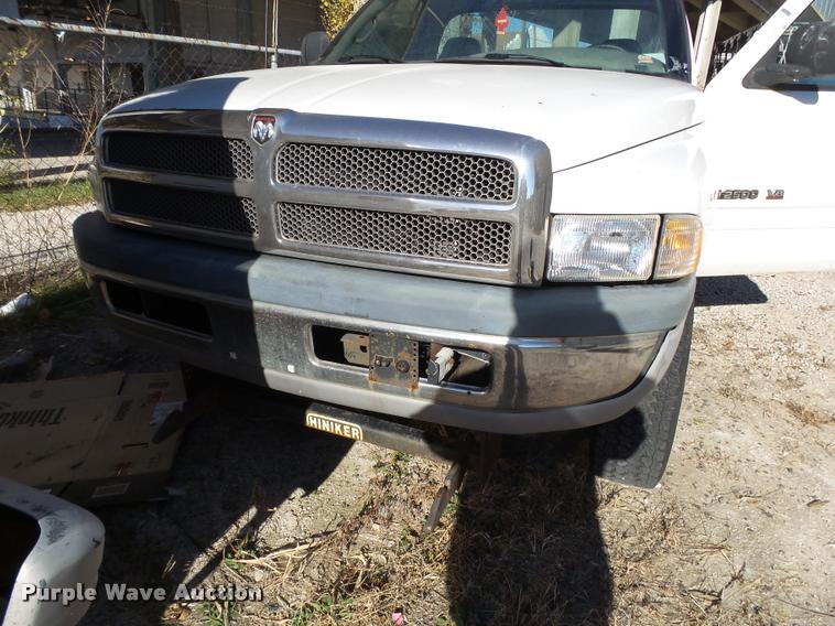 image for item K1012 1998 Dodge Ram 2500 pickup truck