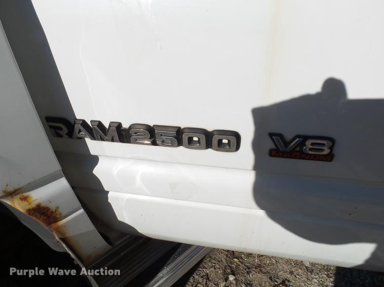 image for item K1012 1998 Dodge Ram 2500 pickup truck