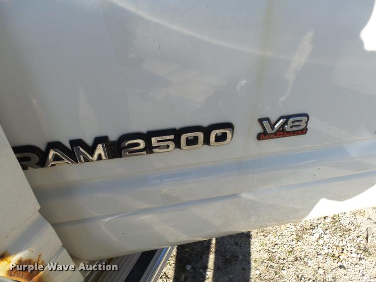 image for item K1012 1998 Dodge Ram 2500 pickup truck