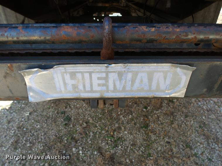 image for item K1013 1989 Ford F600G flatbed truck