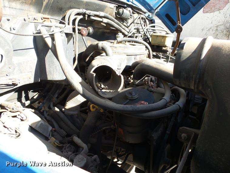 image for item K1013 1989 Ford F600G flatbed truck