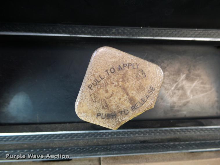 image for item K1013 1989 Ford F600G flatbed truck