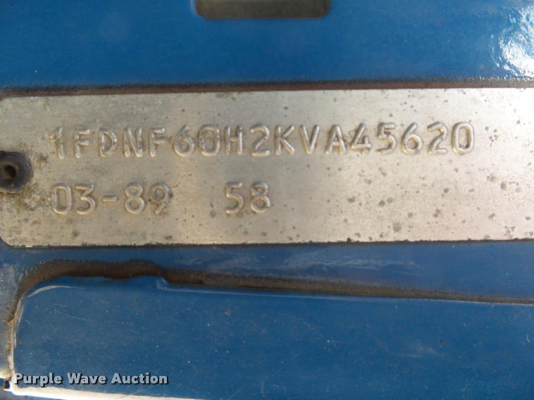 image for item K1013 1989 Ford F600G flatbed truck