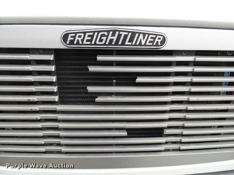 image for item K1015 1995 Freightliner Business Class FL60 utility truck