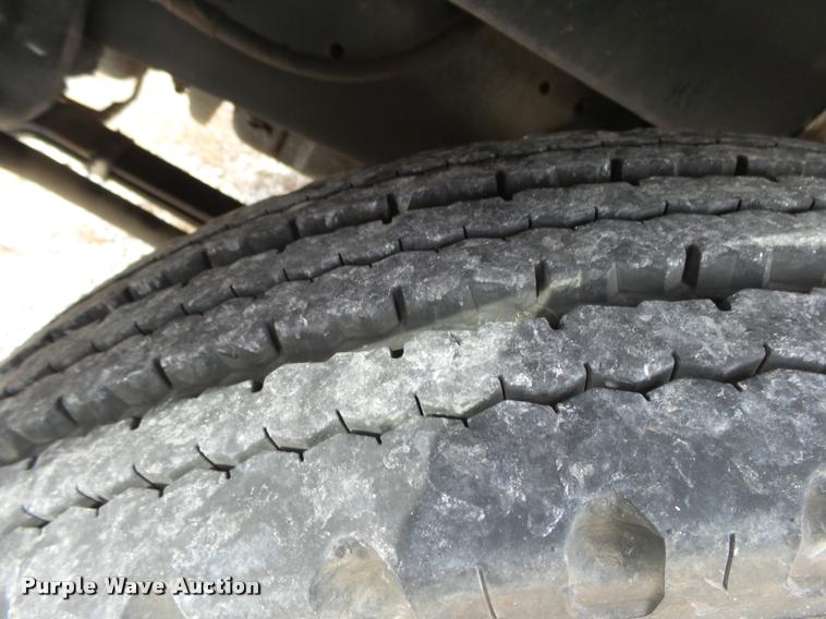 image for item K1015 1995 Freightliner Business Class FL60 utility truck