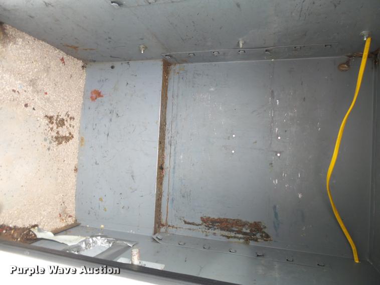 image for item K1015 1995 Freightliner Business Class FL60 utility truck