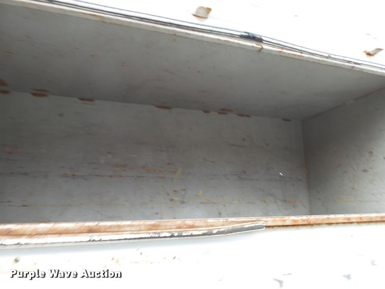 image for item K1015 1995 Freightliner Business Class FL60 utility truck