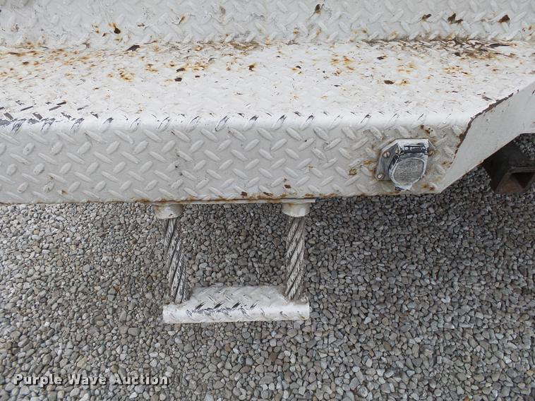 image for item K1015 1995 Freightliner Business Class FL60 utility truck