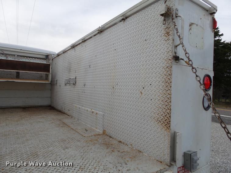 image for item K1015 1995 Freightliner Business Class FL60 utility truck