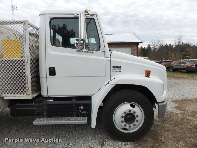 image for item K1015 1995 Freightliner Business Class FL60 utility truck
