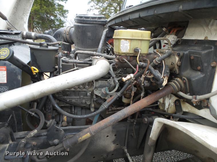 image for item K1015 1995 Freightliner Business Class FL60 utility truck