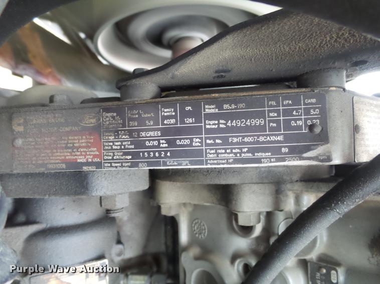 image for item K1015 1995 Freightliner Business Class FL60 utility truck