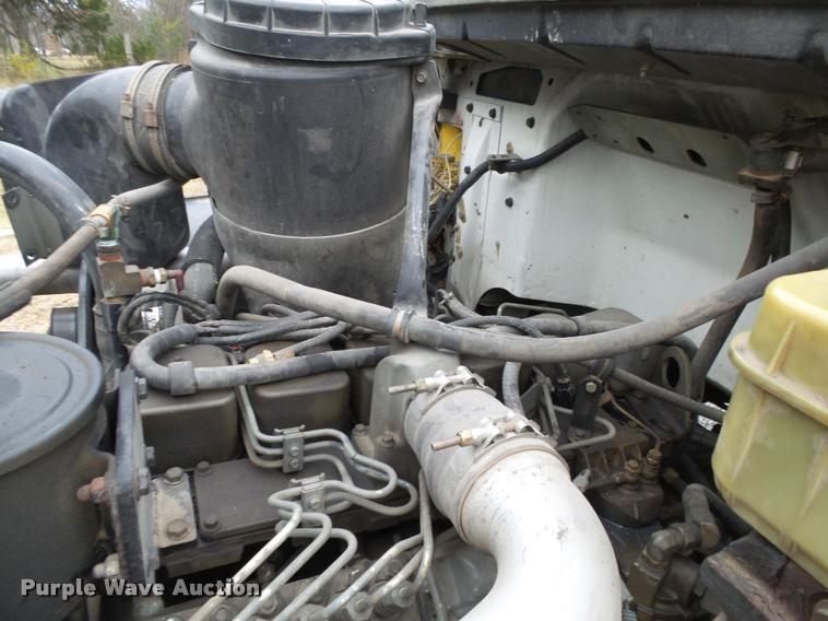 image for item K1015 1995 Freightliner Business Class FL60 utility truck