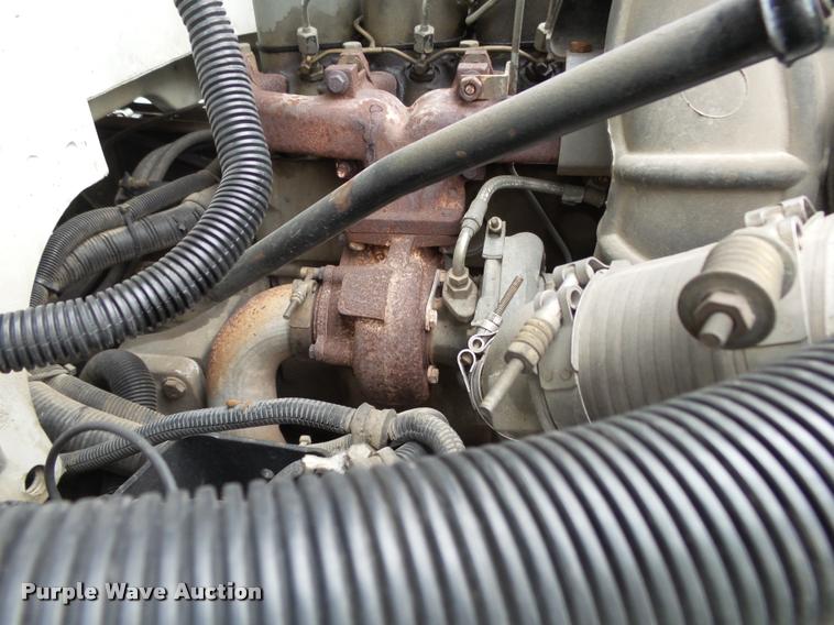 image for item K1015 1995 Freightliner Business Class FL60 utility truck