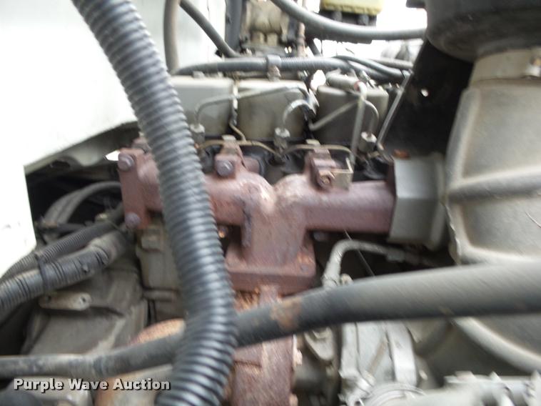 image for item K1015 1995 Freightliner Business Class FL60 utility truck