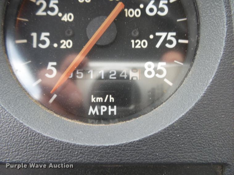 image for item K1015 1995 Freightliner Business Class FL60 utility truck