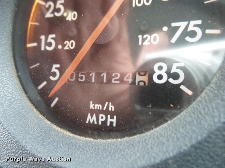 image for item K1015 1995 Freightliner Business Class FL60 utility truck