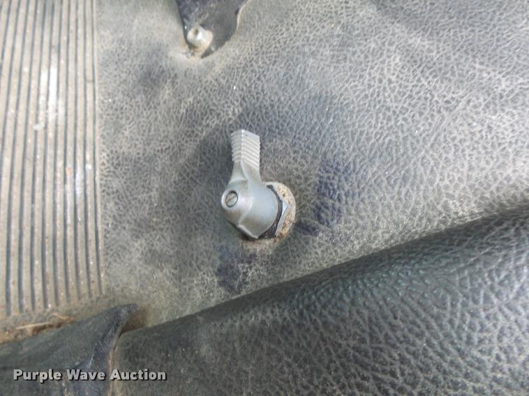 image for item K1015 1995 Freightliner Business Class FL60 utility truck