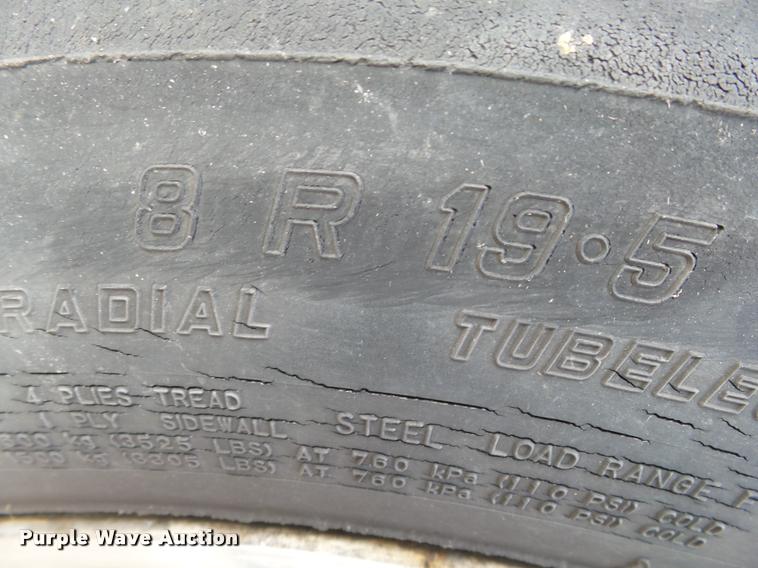 image for item K1016 1990 GMC TopKick 7000 ambulance