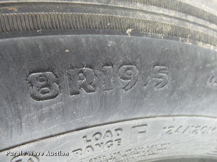 image for item K1016 1990 GMC TopKick 7000 ambulance