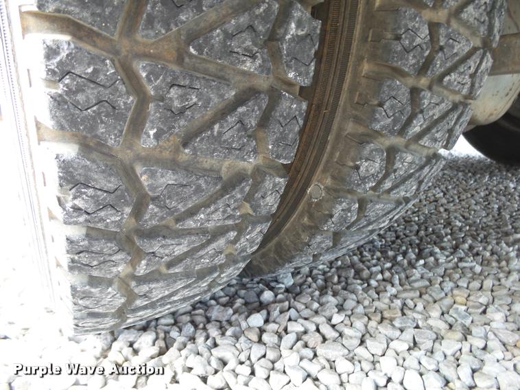 image for item K1016 1990 GMC TopKick 7000 ambulance