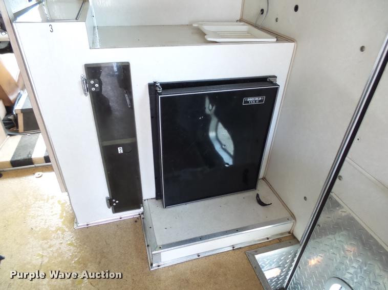 image for item K1016 1990 GMC TopKick 7000 ambulance