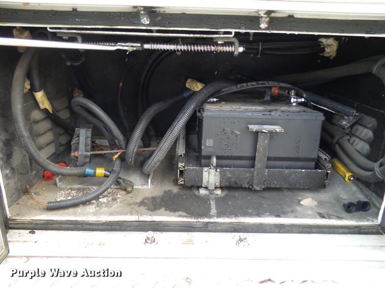 image for item K1016 1990 GMC TopKick 7000 ambulance