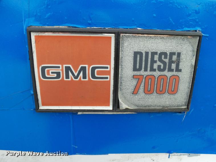 image for item K1016 1990 GMC TopKick 7000 ambulance