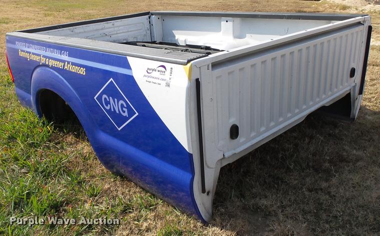 image for item K1028 2014 Ford F250 pickup truck bed