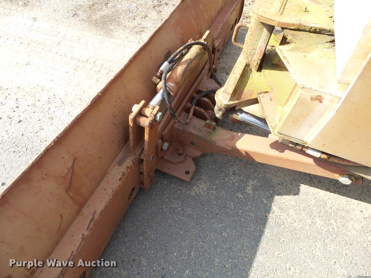 image for item K1033 Ditch Witch R40 trencher